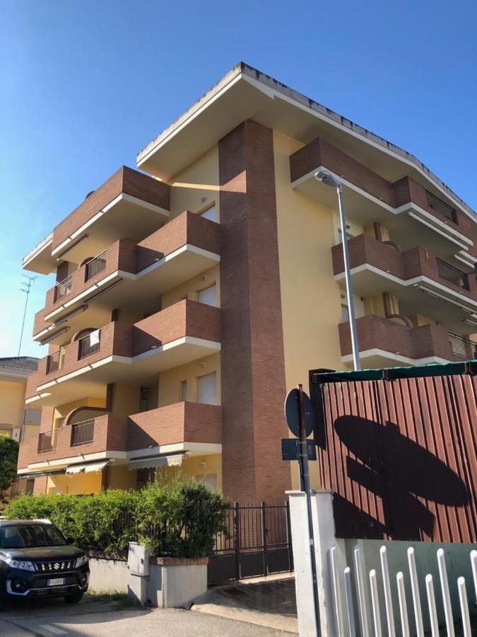 Appartamento Casa Vacanze 70M2 Alba Adriatica Exterior foto